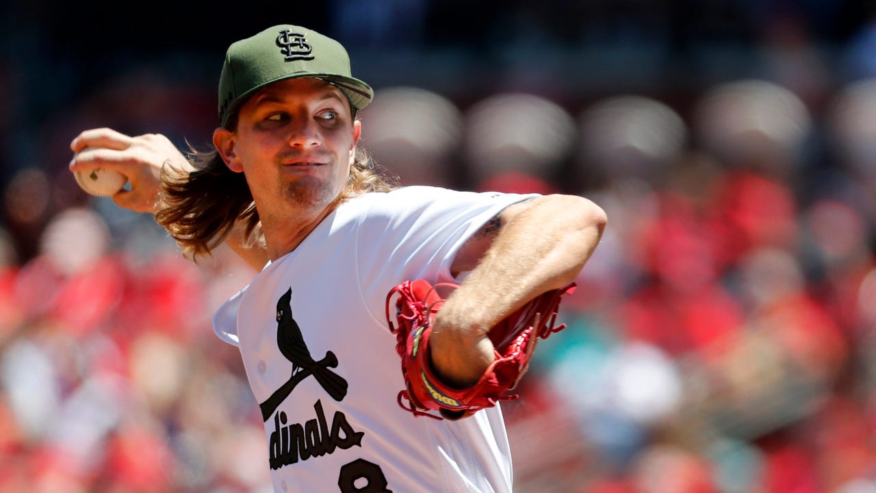 Leake aims to halt Cardinals losing streak by beating his former team